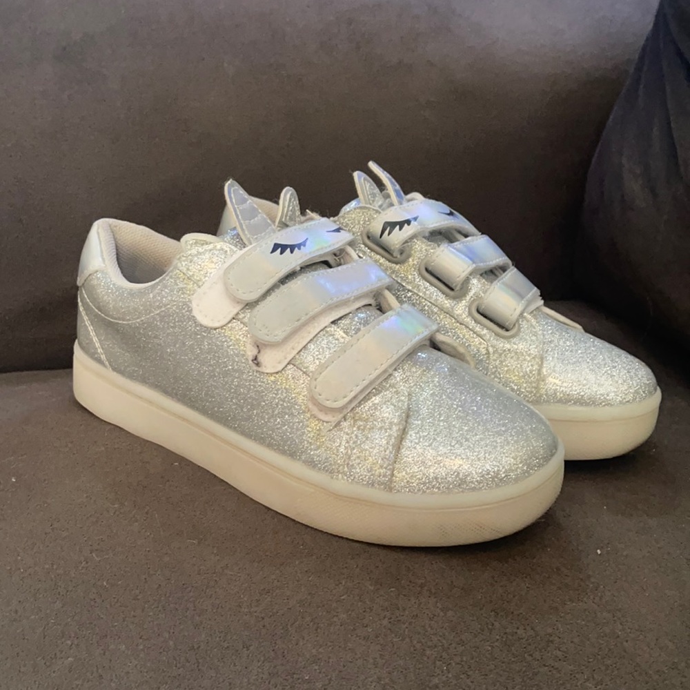 Light up unicorn 🦄 shoes - girls